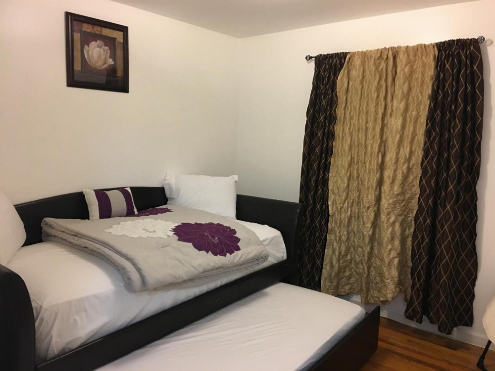 Mojoy Homesuites At Runyon