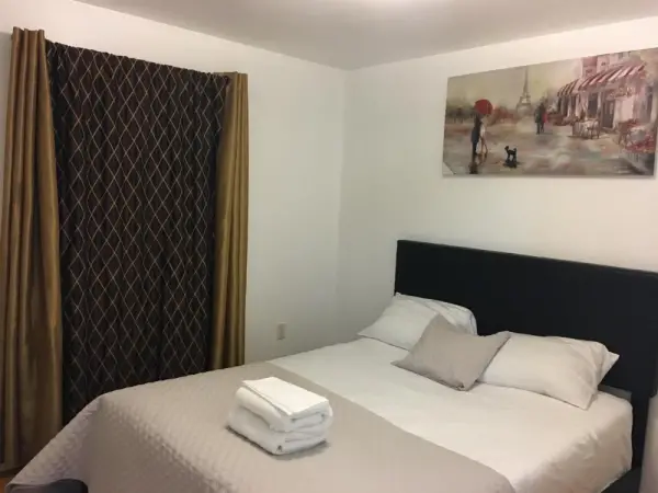 Mojoy Homesuites At Runyon Main image